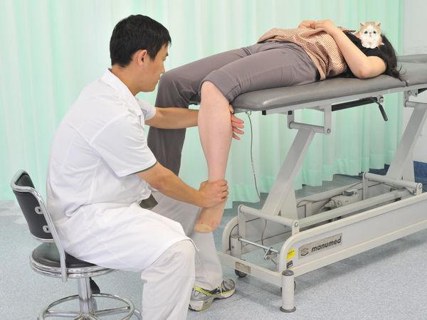 膝关节屈曲功能练习方法图解