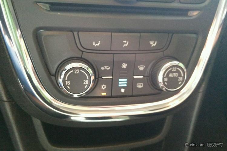 别克昂科拉空调调节区