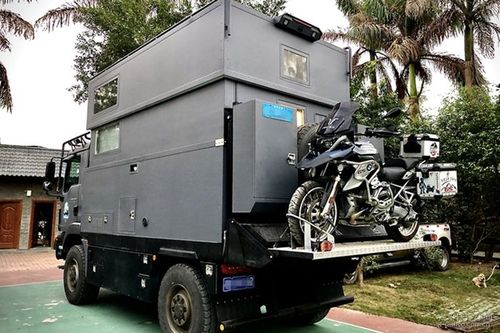 想拥有更精致高端的房车旅行体验?旅美速腾房车满足你