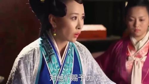 芈月传贞嫂太喜欢嬴稷看着他玩耍最后从篮子里拿出