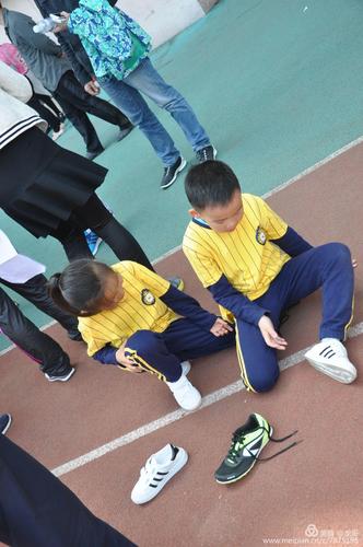 我待脱掉小白鞋,换上专业跑鞋