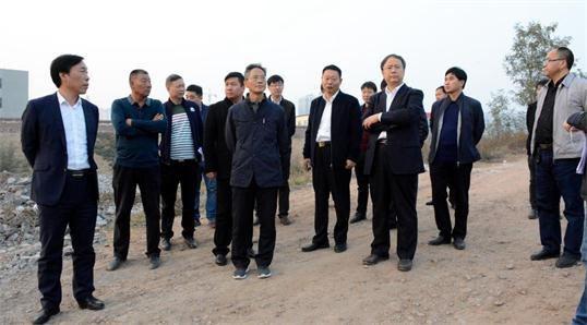 伊川县委副书记,县长李君督导伊河水质治理及伊河治理项目进展