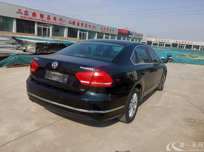 大众帕萨特 2015款 1.8t 自动 汽油 尊荣版 (国Ⅴ)