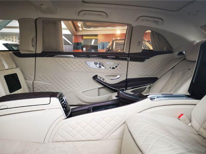 网易首页>汽车频道>购车中心>正文 2021款迈巴赫s680普尔曼内饰也是极