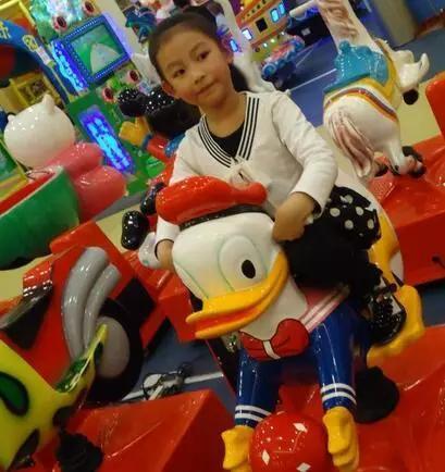 你还带孩子玩路边的摇摇车吗摇摇车安全大解密