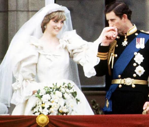 戴安娜王妃生前照片:图3是戴安娜小时候,最后一张美得