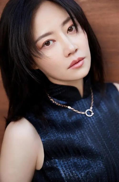 唐嫣佟丽娅蒋欣韩雪,盘点83年出生的25位女明星!