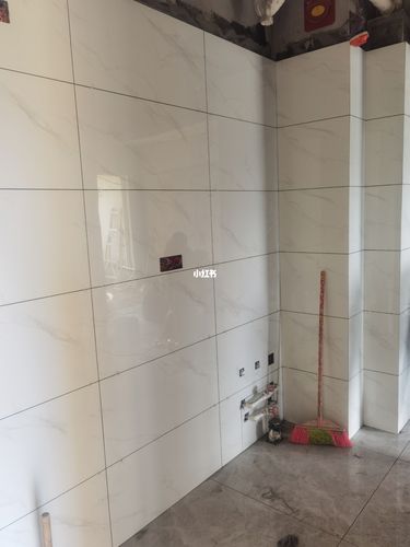 厨房鱼肚白瓷砖_瓷砖_美缝_家居家装_装修