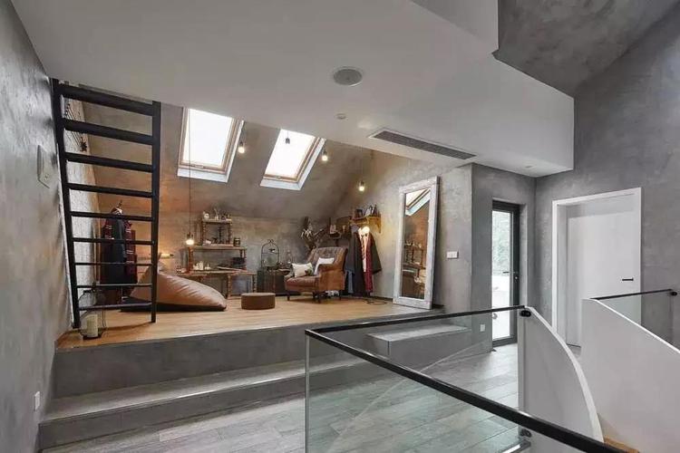 斜顶阁楼应该怎样完善并利用