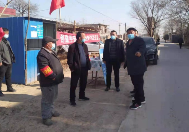 人行泾阳支行行长,中张镇楼子村乡村振兴总队长任铁阳到村履职,督导