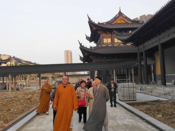 4月14日下午丹阳市佛教协会在海会寺讲堂二楼会议室召开全市寺院安全