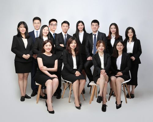 英国本土留学机构:中英两国顾问团队
