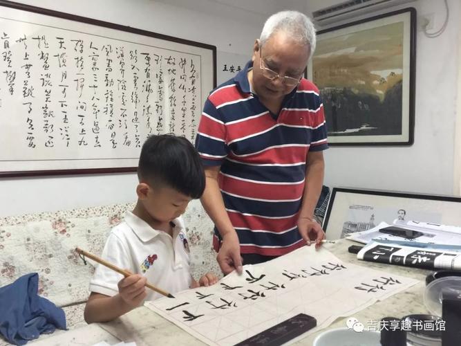 江涛老师 然后经过江涛老师介绍 有幸在东湖湖滨酒店认识了王安平老师