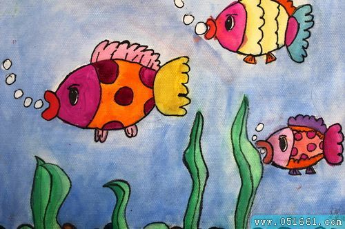 吐泡泡的鱼水彩画
