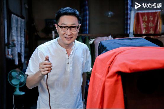 萌大叔林永健搭档左小青演绎幸福时代,华为视频《幸福照相馆》5月温情