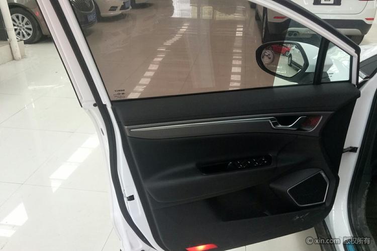 吉利汽车帝豪gs左前门板