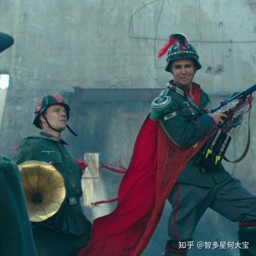 《乔乔的异想世界》中的上尉.