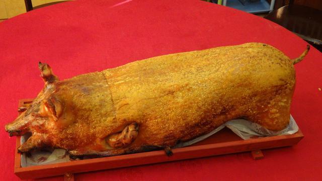 美食  湛江英利烧猪,产地广东,地方美食.