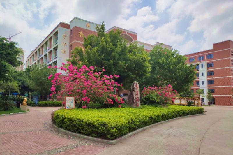 泉州第十一中学:立德树人谋发展 知行合一亮品牌