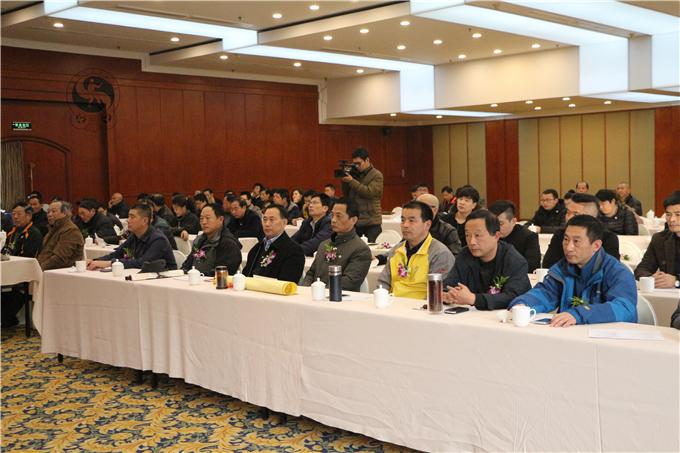 分先后):江苏省体育局群众处熊伟处长,镇江市体育局副局长王锡炳先生