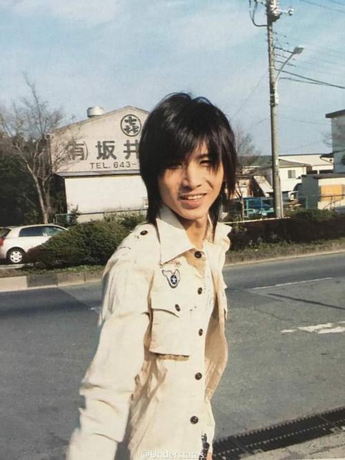 堂本光一,出生于日本兵库县芦屋市,日本艺能界著名男艺人,演员,创作型