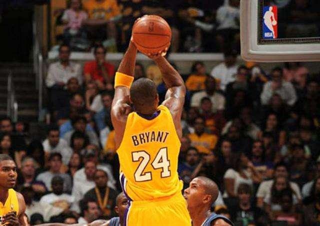 为何都是第一分卫哈登更善于后撤投篮是科比不会吗并不是