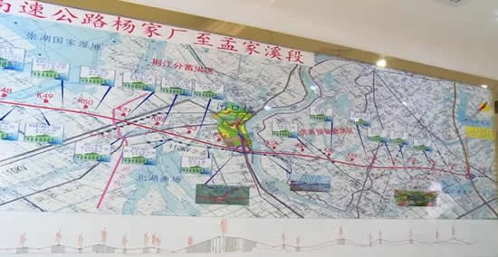 【终点】于公安县孟家溪镇北侧与岳宜高速交叉,终点连接岳宜高速.