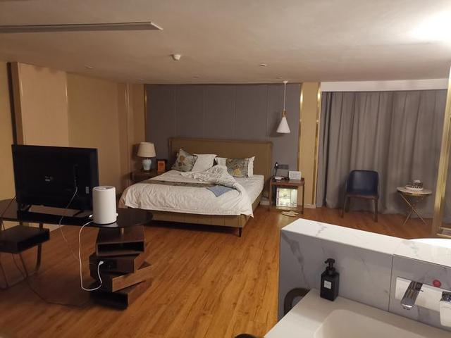 隔离点居住的房间