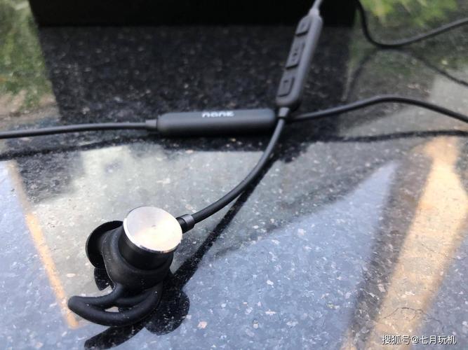 3.5mm耳机孔消失催生了什么?南卡s2颈挂式耳机评测