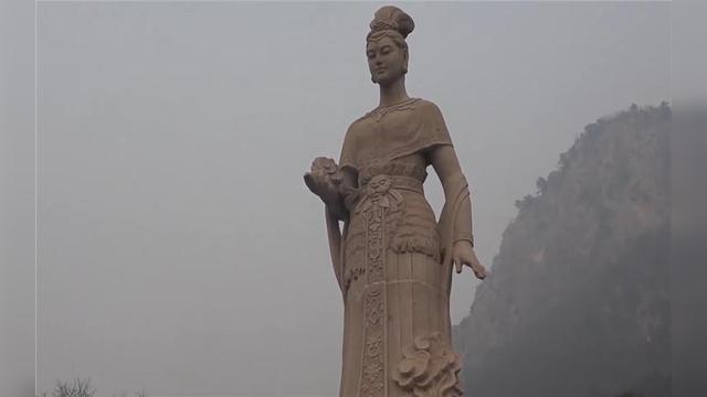 女娲庙里发现神秘古墓,墓中突现"女娲真身"?