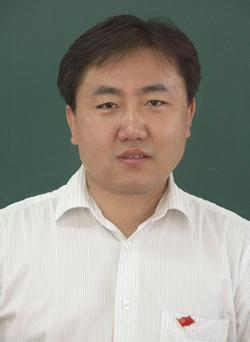 王方,男,汉族,哈尔滨人,1969年9月出生,1992年7月