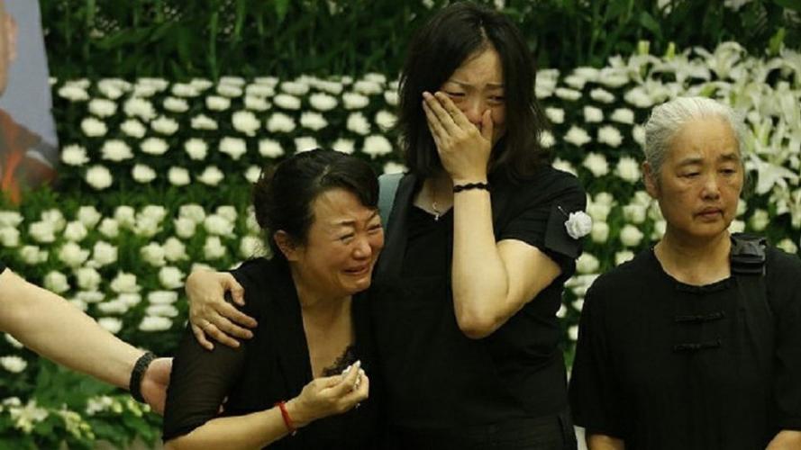 一路走好冯远征妻子发文宣布一噩耗字字戳心太令人痛心