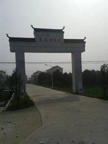 母亲的罗岭情结