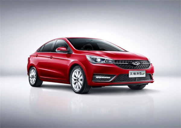 艾瑞泽5车身生锈成通病奇瑞视而不见车主车都不敢洗