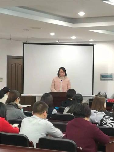 区教育局党委副书记,副局长郑宏尖,组宣科科长朱海鸥,区教师教育学院
