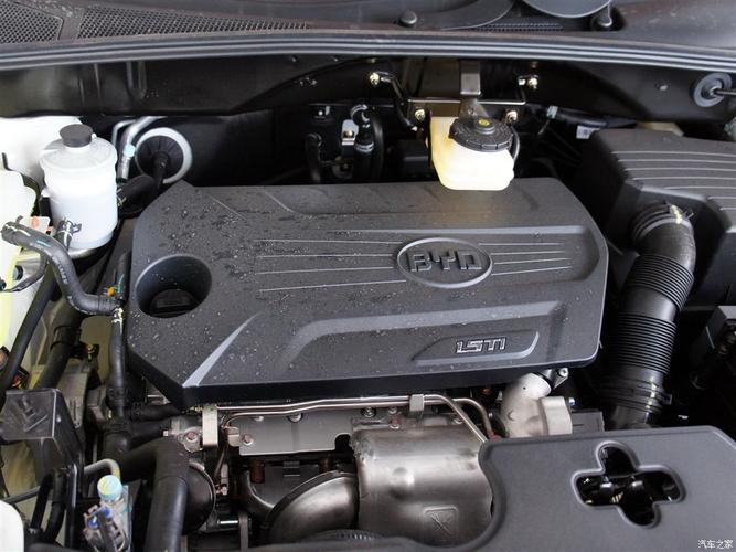 比亚迪 比亚迪s6 2014款 1.5ti 手动尊贵型 7座