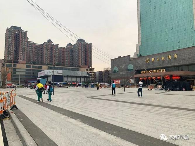 新世纪广场重现,可它不见了._花都