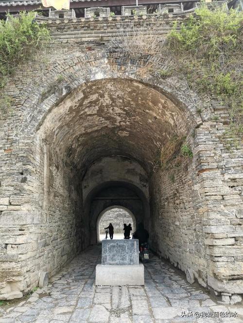 从寿县古城墙的宾阳门上细看歪门邪道