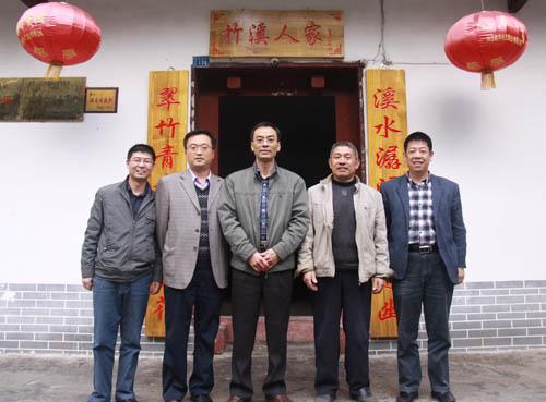 目前,竹溪农家乐焕然一新,正以全新的面貌迎接各方游客.
