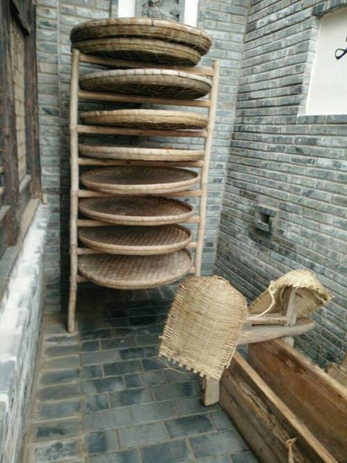 这个是以前养蚕的架子.