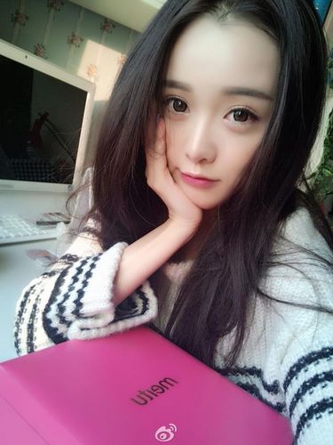 潮流又柔美的qq女生皮肤:对自己一望,给自己以后多自信 - 剑速网 www.