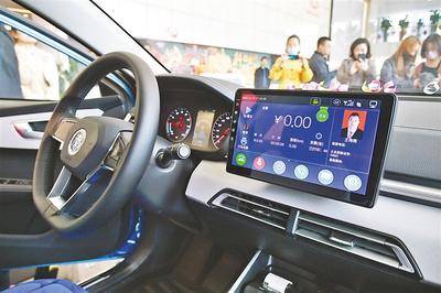 该款比亚迪秦ev的投运,标志着该市主城区出租汽车迈进了新能源车时代