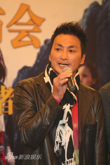 何家劲饰演无名