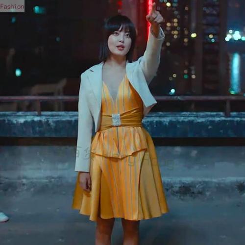 我的女友机器人初一辛芷蕾同款白色西装西装