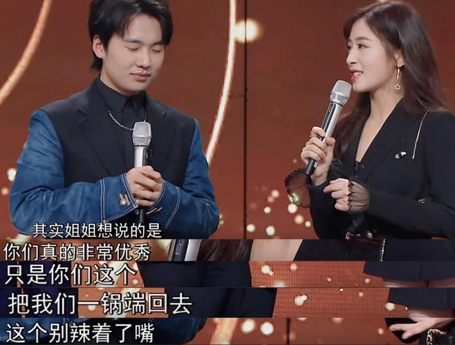 郭麒麟对张含韵的喜欢太明显,7岁差姐弟cp好甜,观众直呼在一起