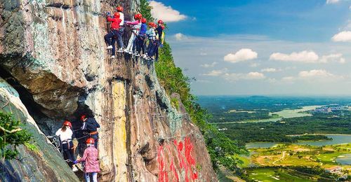 包含景点: 白石岭风景区 去哪儿价                  暂无