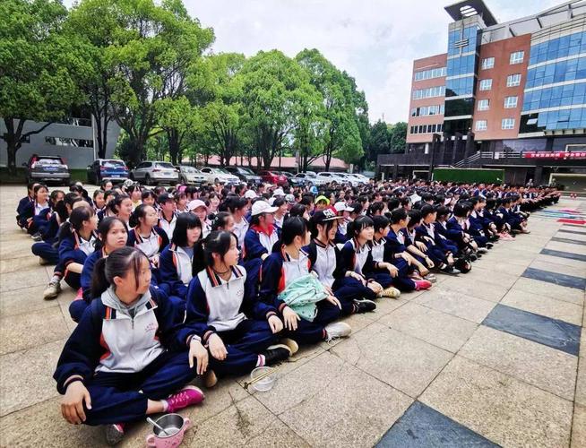 奏铿锵音符,谱青春之歌——记北师大贵阳附中初中部2017级学生农训