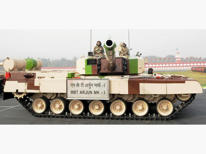  p>阿琼主战坦克(英文:arjun main battle tank,梵文