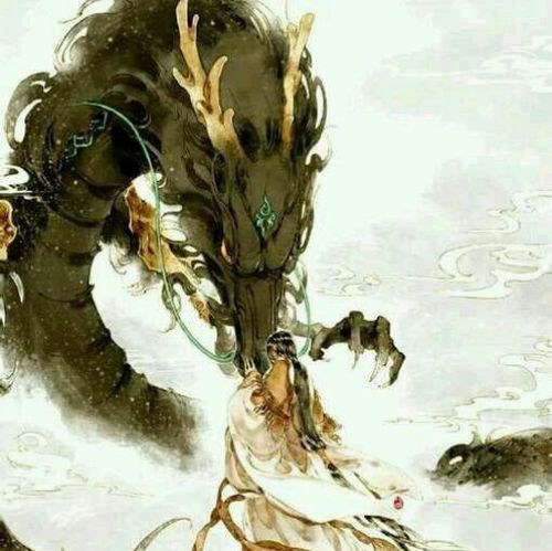 此时此刻,她负手而立,如同坐北朝南的女子皇帝.