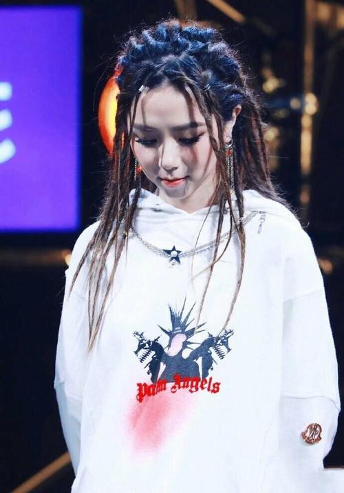 组图:盘点女星脏辫哪家强 王菲仙气十足邓紫棋又酷又可爱